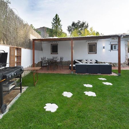 Detached Villa For 6 People In Lloret De Mar With Comunal Outdoor Swimming Pool Puigventos Luaran gambar