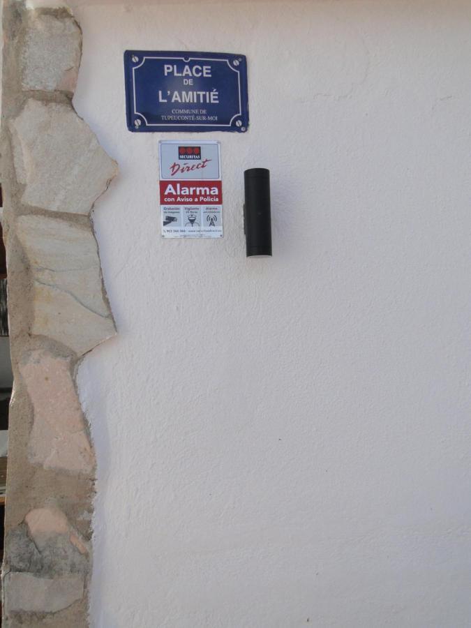 Detached Villa For 6 People In Lloret De Mar With Comunal Outdoor Swimming Pool Puigventos Luaran gambar