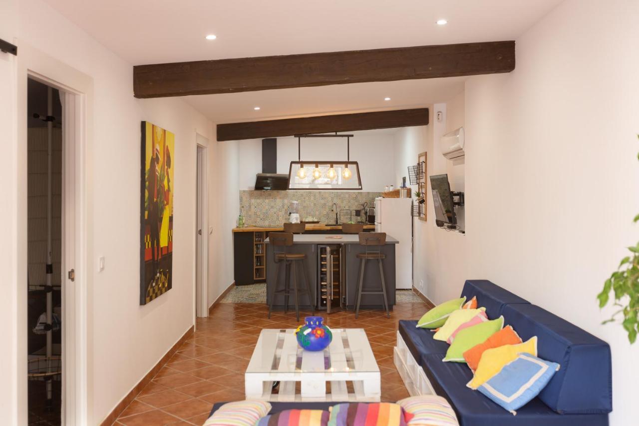 Detached Villa For 6 People In Lloret De Mar With Comunal Outdoor Swimming Pool Puigventos Luaran gambar