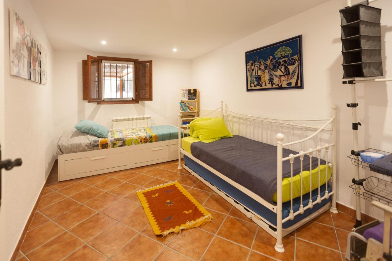 Detached Villa For 6 People In Lloret De Mar With Comunal Outdoor Swimming Pool Puigventos Luaran gambar