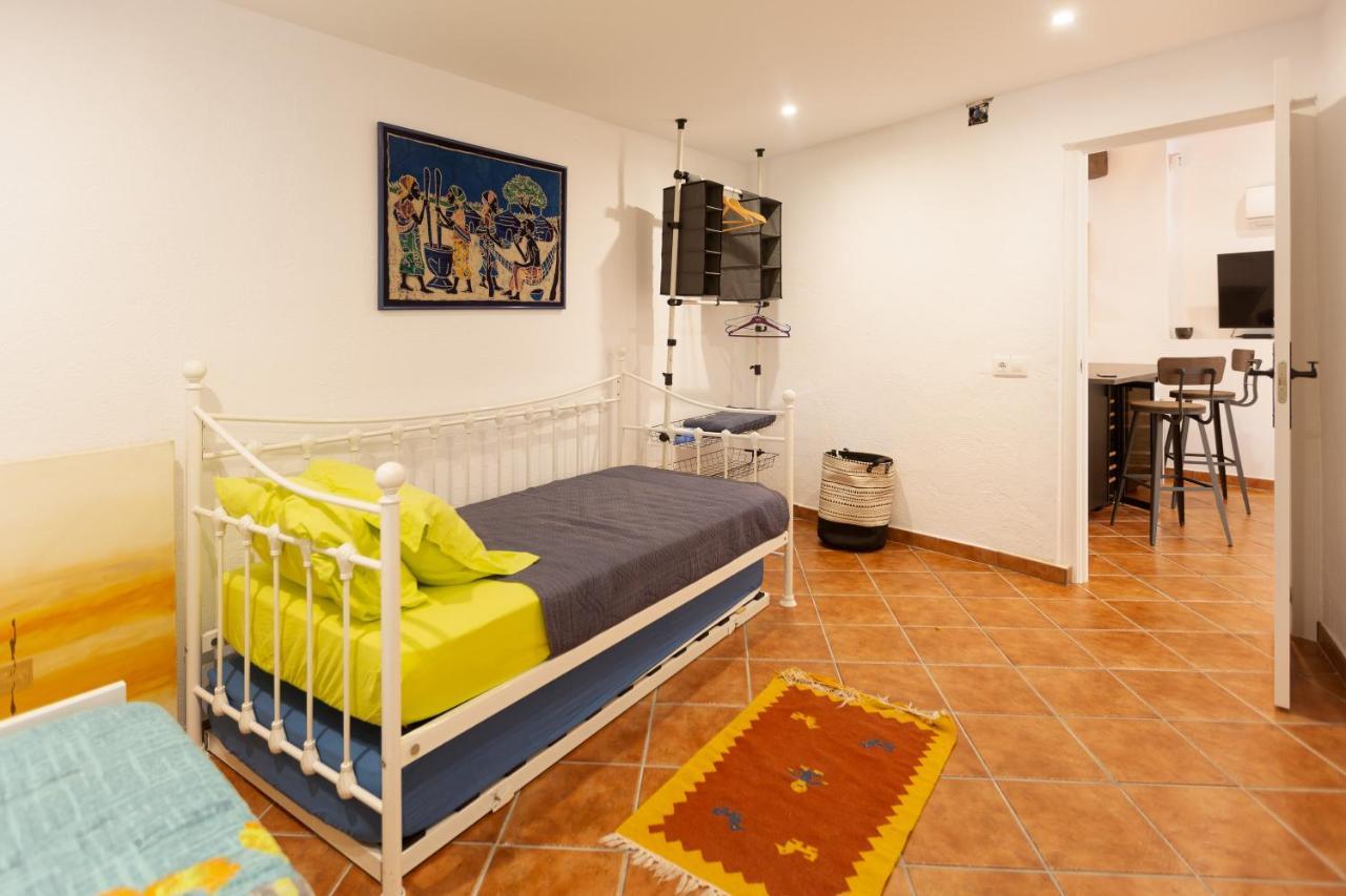 Detached Villa For 6 People In Lloret De Mar With Comunal Outdoor Swimming Pool Puigventos Luaran gambar