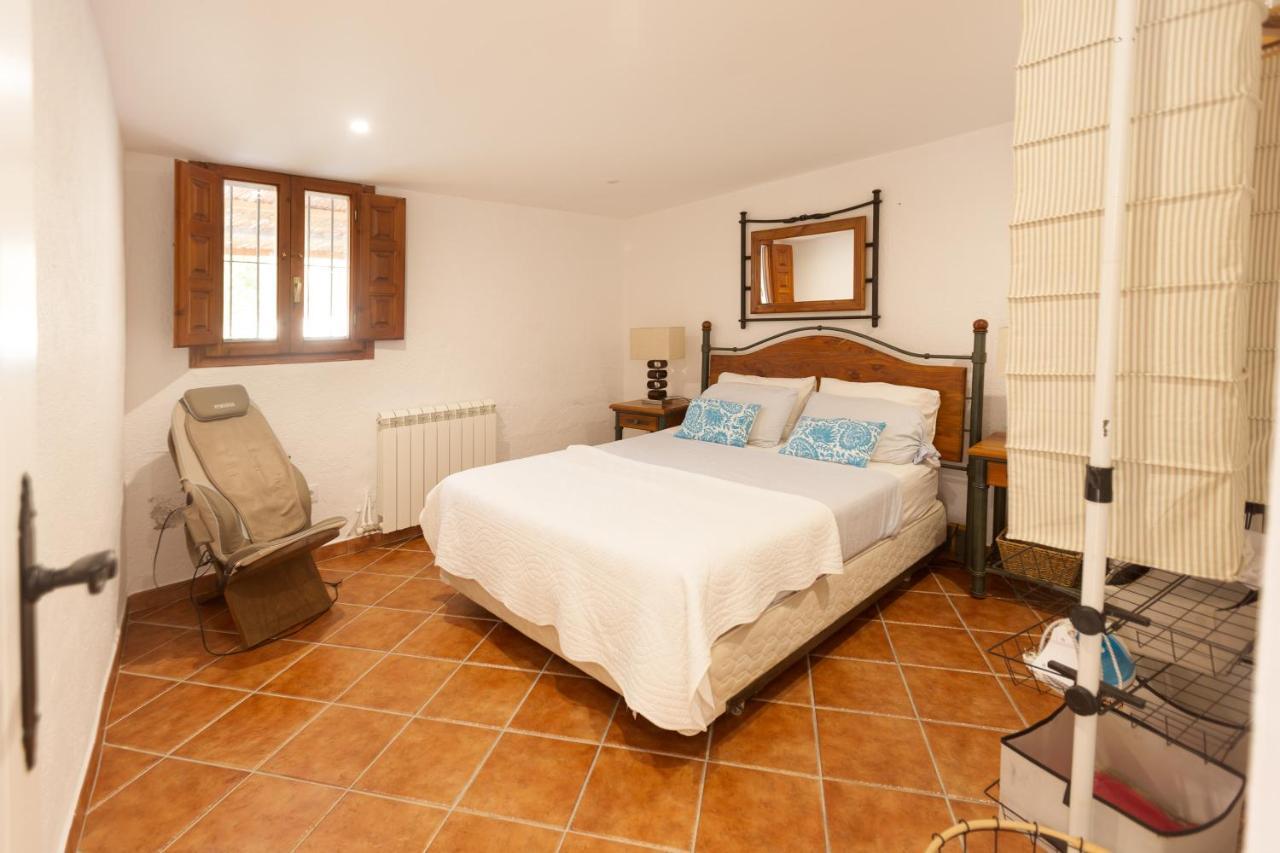 Detached Villa For 6 People In Lloret De Mar With Comunal Outdoor Swimming Pool Puigventos Luaran gambar