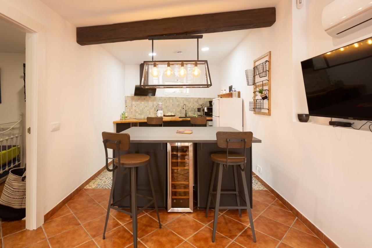 Detached Villa For 6 People In Lloret De Mar With Comunal Outdoor Swimming Pool Puigventos Luaran gambar