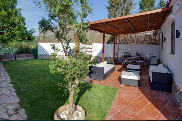Detached Villa For 6 People In Lloret De Mar With Comunal Outdoor Swimming Pool Puigventos Luaran gambar